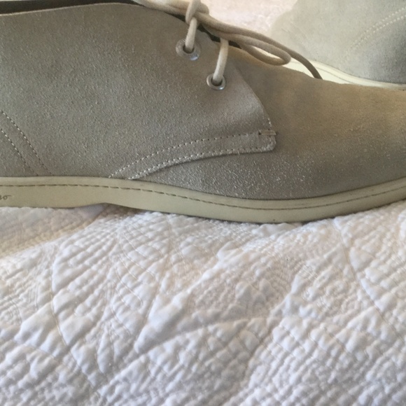 Ferragamo Mens Gray Suede Desert Chukka Boots